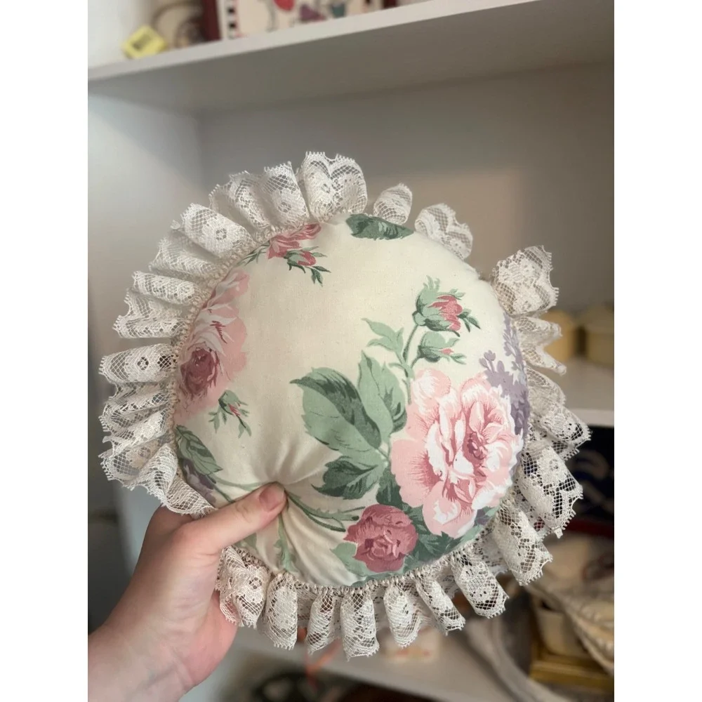 Vintage Floral I Heart Grandma Round Decorative Pillow Lace Trim Cottagecore